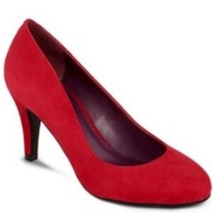 Liz Claiborne Riley Red suede heels